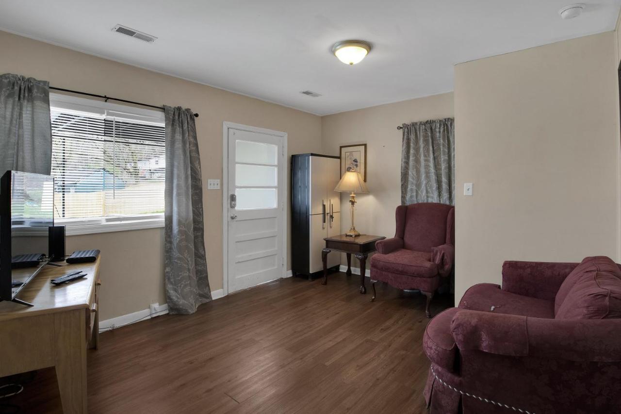 2-Bedroom Pet-Friendly Apartment In East Knoxville Exterior photo