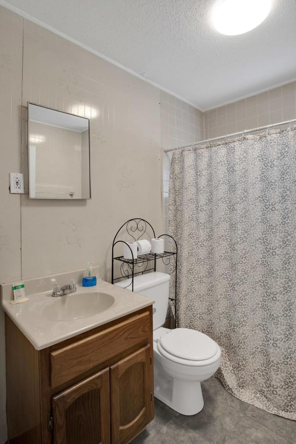 2-Bedroom Pet-Friendly Apartment In East Knoxville Exterior photo